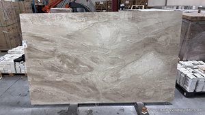 Daino Reale Slabs image