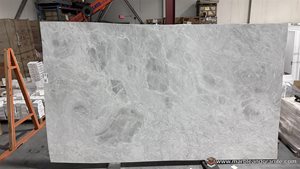 Sky White Quartzite Slabs image