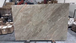 Breccia Damascata Slabs image
