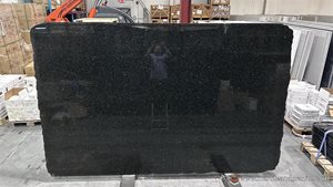 Verde Ubatuba Slabs image