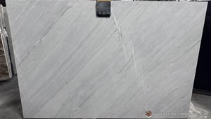 Dumond Quartzite Slabs image