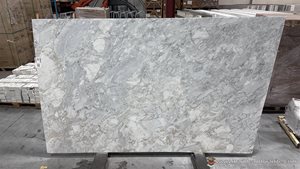 Calacatta Pietrasanta Slabs image