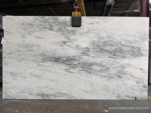 Mountain White Slabs image