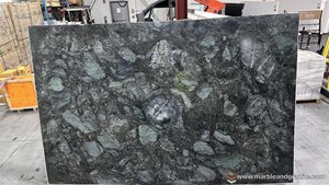 Emerald Green Quartzite Slabs image