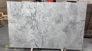Super White Premium Quartzite Slabs image